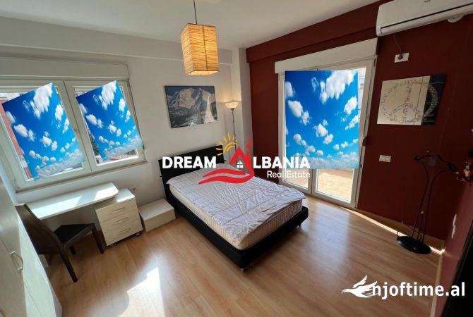 Shtepi me qera 2+1 ne Tirane - 800 Euro