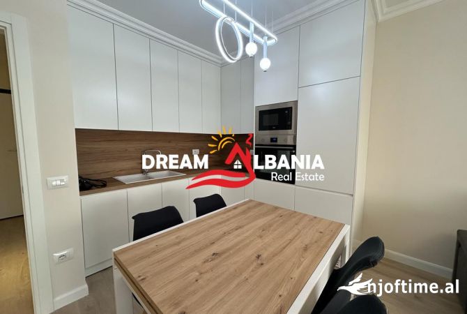 Shtepi me qera Apartament ne Tirane, 2+1, Mobilimi E mobiluar, Pagesa 1,000  Euro.