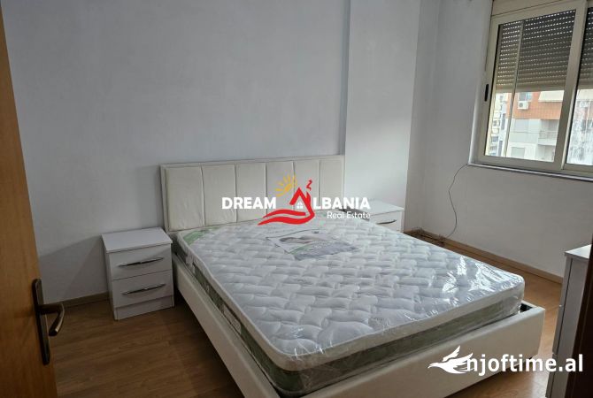 Shtepi me qera Apartament ne Tirane, 2+1, Mobilimi E mobiluar, Pagesa 500  Euro.