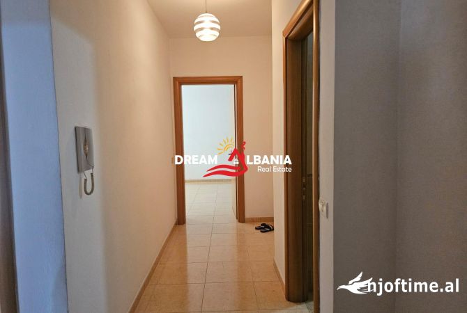 Shtepi me qera Apartament ne Tirane, 2+1, Mobilimi E mobiluar, Pagesa 500  Euro.