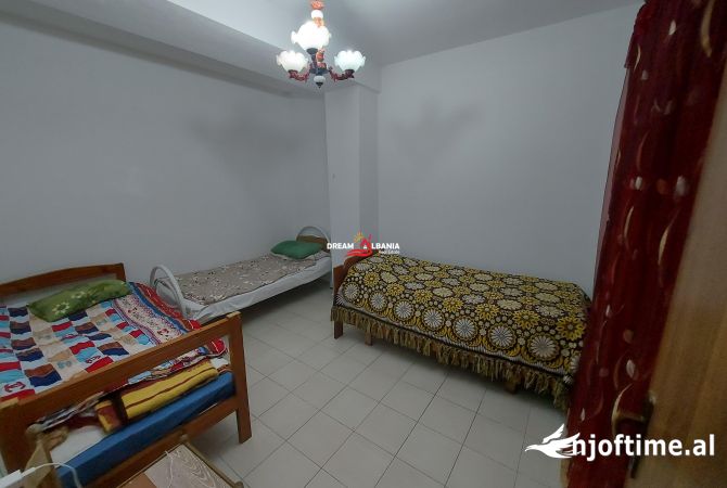Shtepi ne shitje Apartament ne Tirane, 1+1, Mobilimi E mobiluar, Pagesa 96,000  Euro.