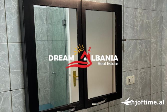 Shtepi ne shitje Apartament ne Tirane, 1+1, Mobilimi E mobiluar, Pagesa 130,000  Euro.