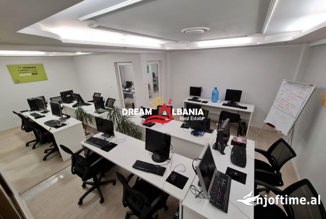 Ambient biznesi me qera 3+1 ne Tirane - 790 Euro