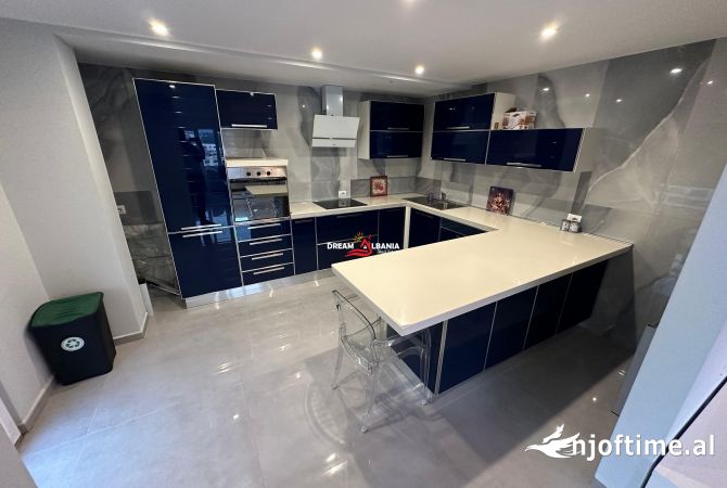 Shtepi ne shitje 7+1 ne Tirane - 510,000 Euro