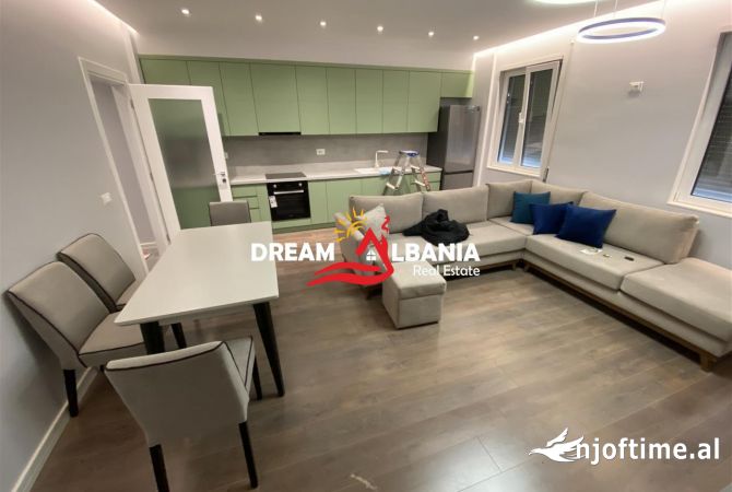 Shtepi me qera 2+1 ne Tirane - 650 Euro