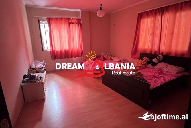 Shtepi ne shitje 7+1 ne Tirane - 1,000,000 Euro