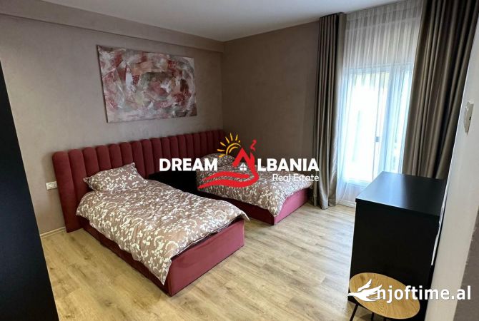 Shtepi me qera Apartament ne Tirane, 3+1, Mobilimi E mobiluar, Pagesa 1,200  Euro.