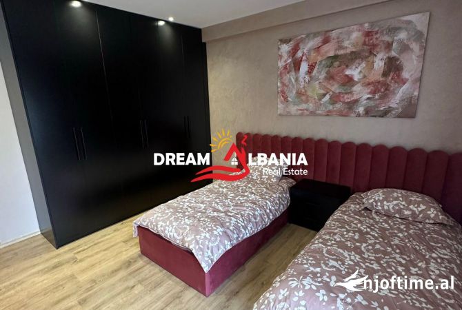 Shtepi me qera Apartament ne Tirane, 3+1, Mobilimi E mobiluar, Pagesa 1,200  Euro.