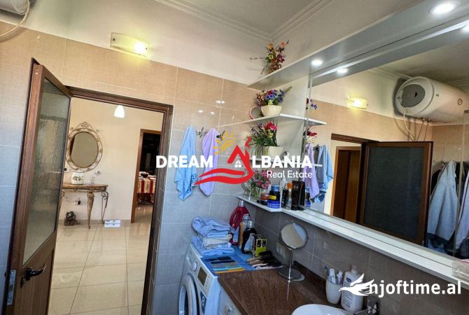 Shtepi me qera Apartament ne Tirane, 3+1, Mobilimi E mobiluar, Pagesa 500  Euro.