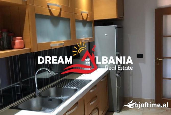 Casa in affitto 3+1 a Tirana - 1,000 Euro