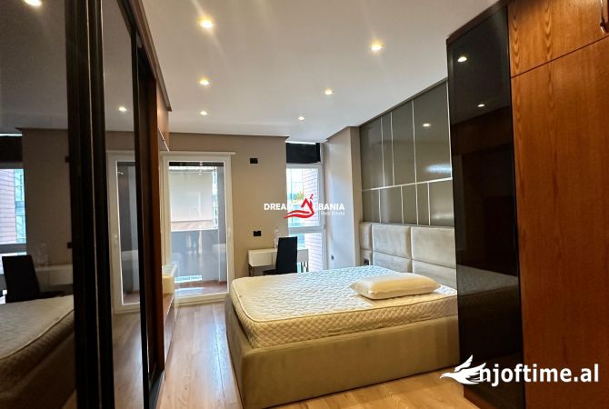 Shtepi me qera Apartament ne Tirane, 2+1, Mobilimi E mobiluar, Pagesa 1,000  Euro.