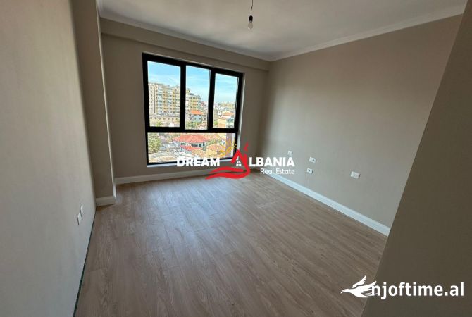 Jepet me qera apartament 2+1+2 per zyra ne Myslym Shyr, prane gjimnazit Arben Broci (ID 42215019)