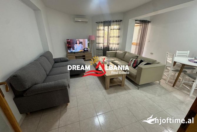 Shtepi me qera 2+1 ne Tirane - 700 Euro