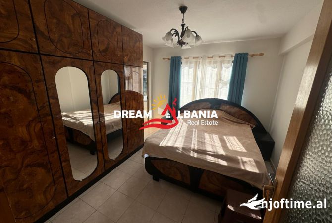 Shtepi me qera Apartament ne Tirane, 2+1, Mobilimi E mobiluar, Pagesa 700  Euro.