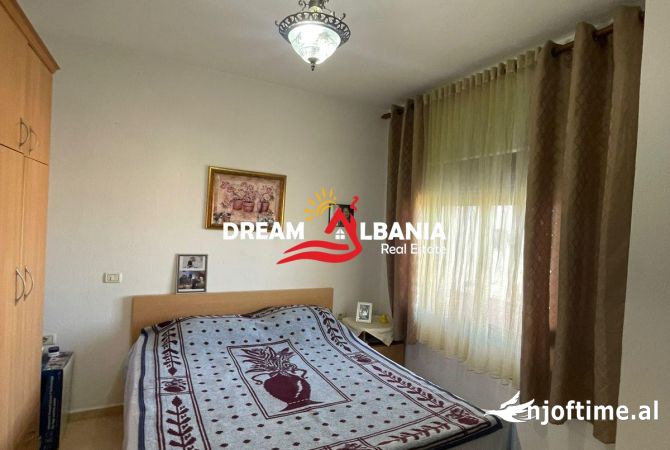 Shtepi ne shitje Apartament ne Tirane, 1+1, Mobilimi Pjeserisht e mobiluar, Pagesa 110,000  Euro.