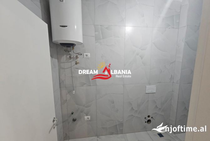 Shtepi ne shitje Apartament ne Tirane, 1+1, Mobilimi Bosh, pa mobiluar, Pagesa 82,680  Euro.