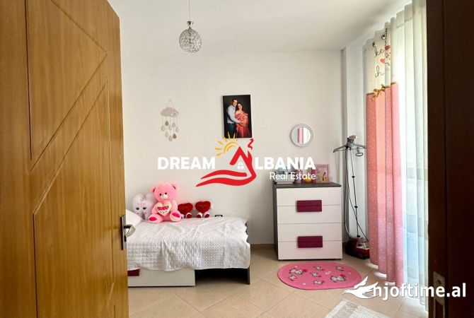 Shtepi ne shitje Apartament ne Tirane, 2+1, Mobilimi E mobiluar, Pagesa 123,000  Euro.
