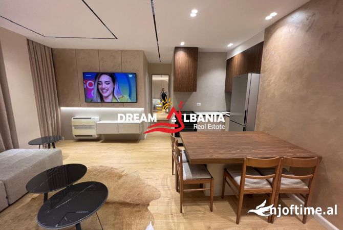 Shtepi me qera 2+1 ne Tirane - 1,600 Euro