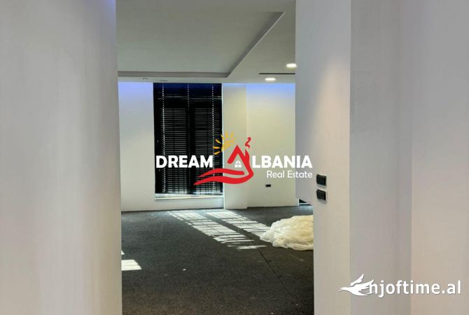 Ambjent per zyra me qera te rruga 5 Maji prane Concord Center (ID 42611182).