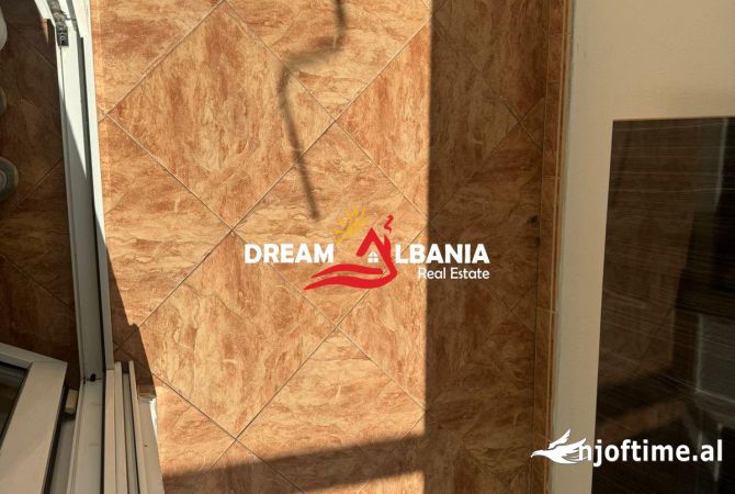 Shtepi me qera Apartament ne Tirane, 2+1, Mobilimi E mobiluar, Pagesa 700  Euro.