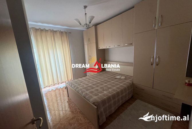 Shtepi me qera Apartament ne Tirane, 2+1, Mobilimi E mobiluar, Pagesa 700  Euro.