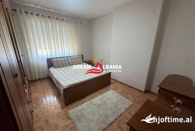 Shtepi me qera 2+1 ne Tirane - 700 Euro