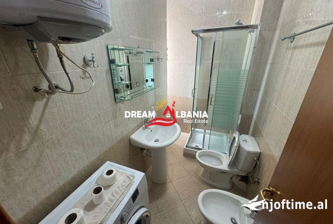 Shtepi me qera Apartament ne Tirane, 2+1, Mobilimi E mobiluar, Pagesa 700  Euro.