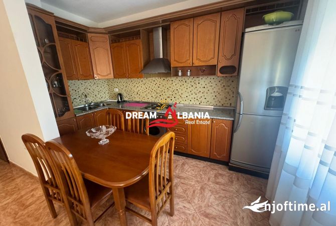 Shtepi me qera 2+1 ne Tirane - 700 Euro