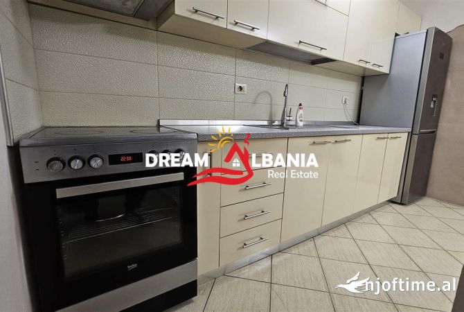 Shtepi me qera Apartament ne Tirane, 2+1, Mobilimi E mobiluar, Pagesa 550  Euro.