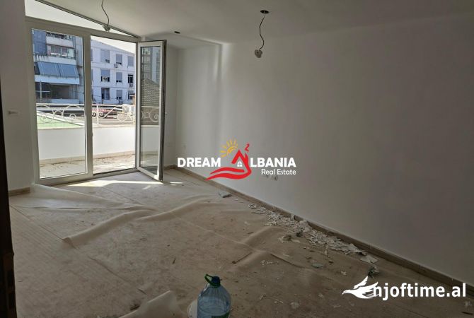 Ambient biznesi me qera 5+1 ne Tirane - 6,500 Euro