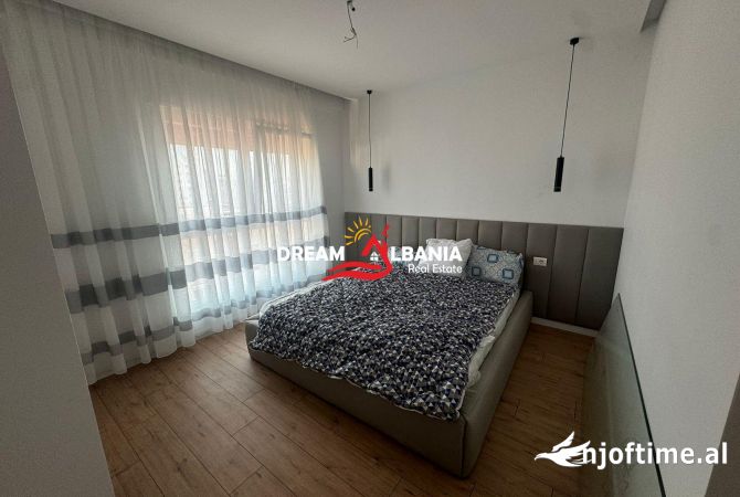 Shtepi me qera Apartament ne Tirane, 2+1, Mobilimi E mobiluar, Pagesa 800  Euro.