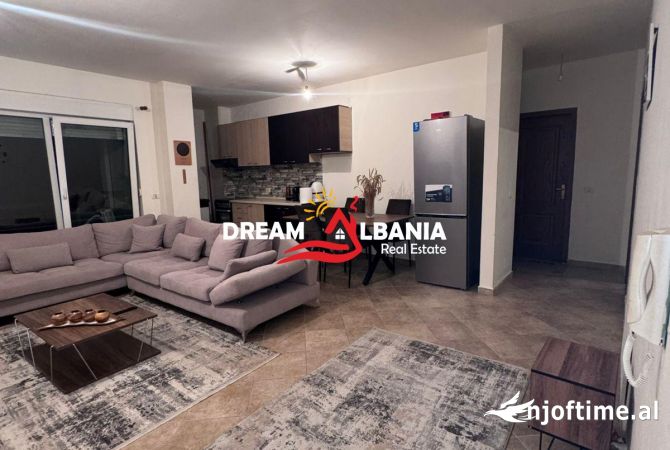 Shtepi me qera 2+1 ne Tirane - 700 Euro