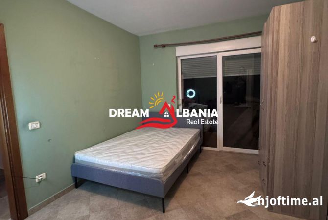 Shtepi me qera Apartament ne Tirane, 2+1, Mobilimi E mobiluar, Pagesa 700  Euro.