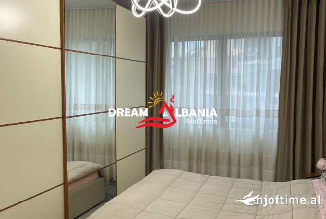 Shtepi me qera Apartament ne Tirane, 1+1, Mobilimi E mobiluar, Pagesa 800  Euro.