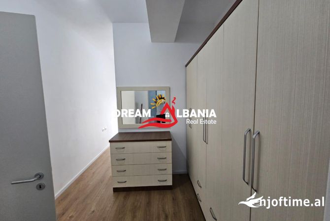 Shtepi me qera Apartament ne Tirane, 2+1, Mobilimi E mobiluar, Pagesa 500  Euro.