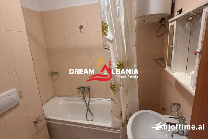 Shtepi me qera Apartament ne Tirane, 2+1, Mobilimi E mobiluar, Pagesa 1,200  Euro.