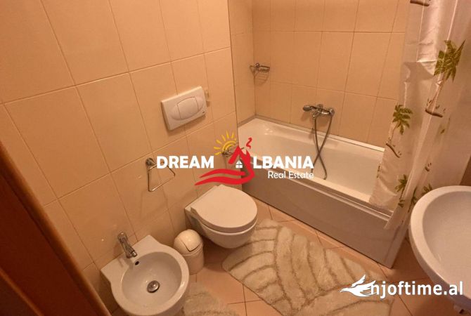 Shtepi me qera Apartament ne Tirane, 2+1, Mobilimi E mobiluar, Pagesa 1,200  Euro.