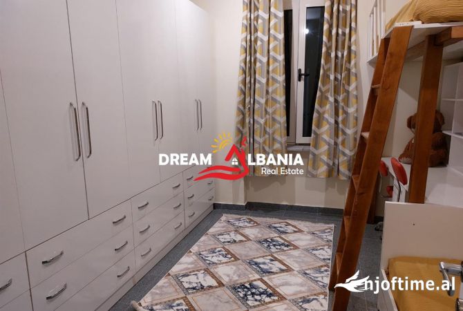 Shtepi me qera Apartament ne Tirane, 2+1, Mobilimi E mobiluar, Pagesa 690  Euro.