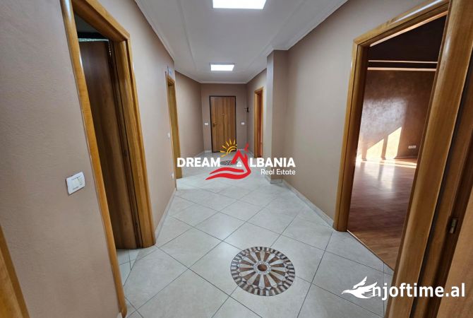 Ambient biznesi me qera 1+1 ne Tirane - 1,600 Euro