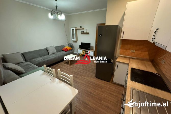 Shtepi me qera 2+1 ne Tirane - 550 Euro