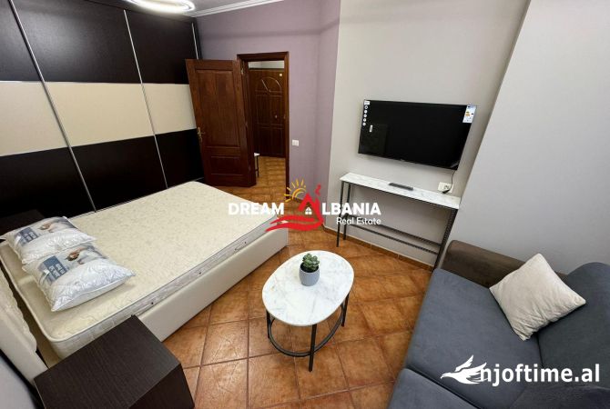 Shtepi me qera Apartament ne Tirane, 1+1, Mobilimi E mobiluar, Pagesa 600  Euro.