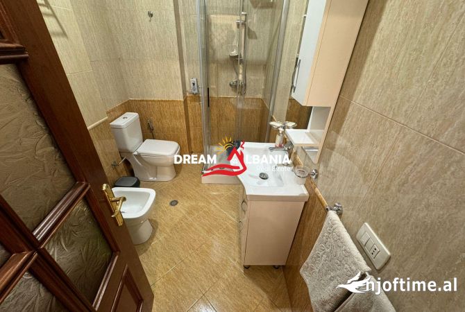 Shtepi me qera Apartament ne Tirane, 1+1, Mobilimi E mobiluar, Pagesa 600  Euro.