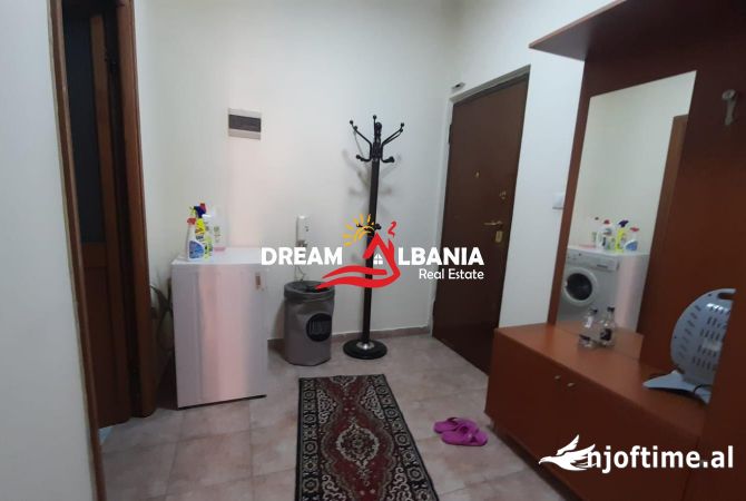 Shtepi me qera Apartament ne Tirane, 1+1, Mobilimi E mobiluar, Pagesa 550  Euro.