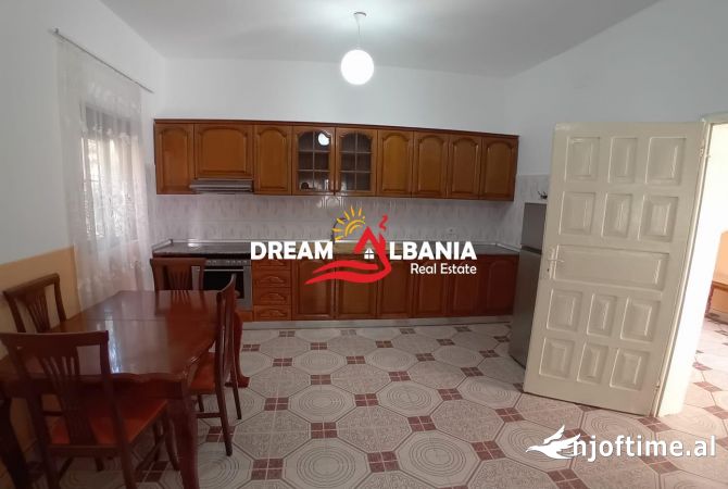 Shtepi me qera 1+1 ne Tirane - 40,000 Leke