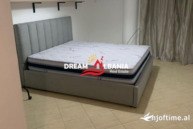 Shtepi me qera 2+1 ne Tirane - 800 Euro