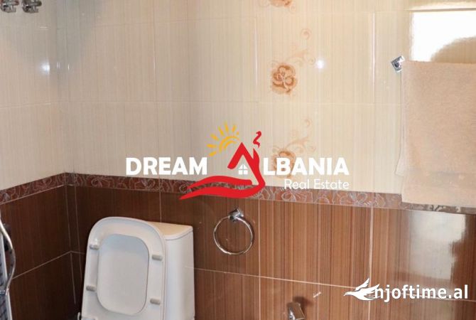 Shtepi me qera Apartament ne Tirane, 3+1, Mobilimi E mobiluar, Pagesa 700  Euro.