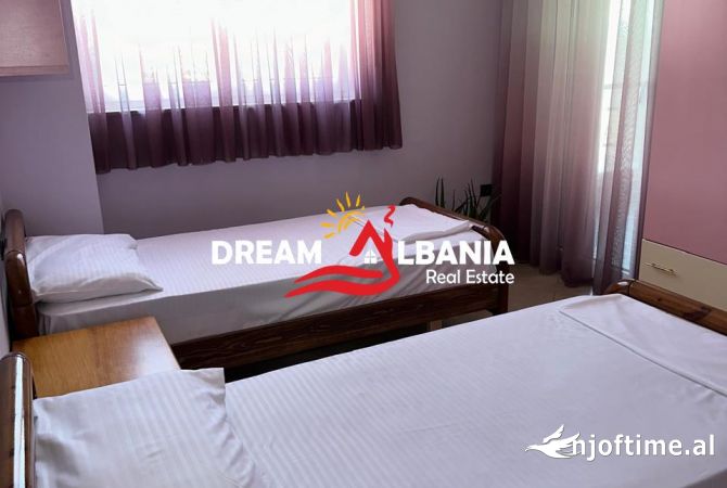 Shtepi me qera Apartament ne Tirane, 3+1, Mobilimi E mobiluar, Pagesa 700  Euro.
