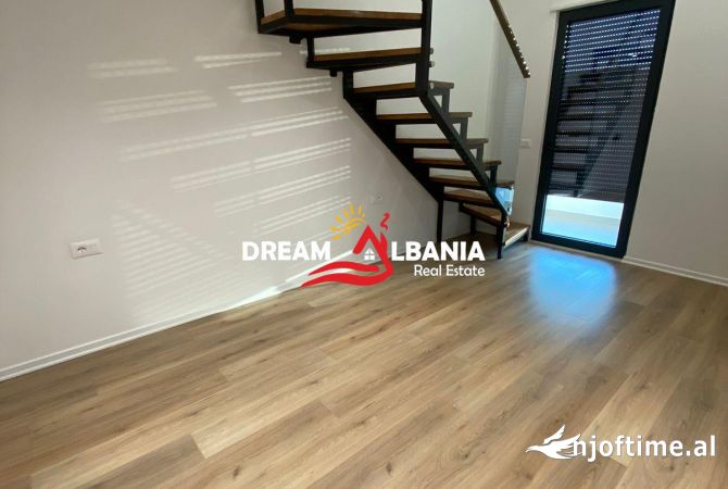 Shtepi me qera Apartament ne Tirane, 3+1, Mobilimi E mobiluar, Pagesa 800  Euro.