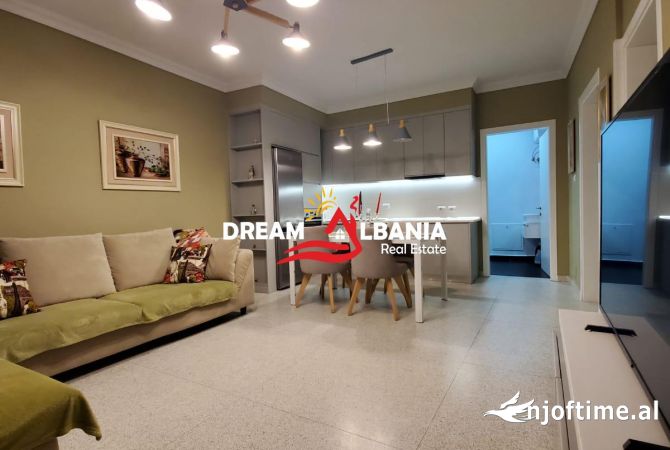 Shtepi me qera Apartament ne Tirane, 2+1, Mobilimi E mobiluar, Pagesa 750  Euro.