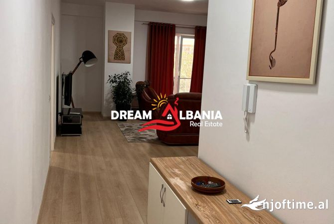Shtepi me qera Apartament ne Tirane, 2+1, Mobilimi E mobiluar, Pagesa 800  Euro.